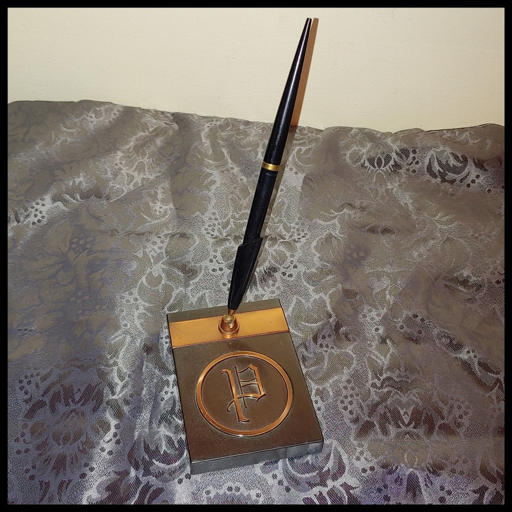 Vintage Hyde Park Desk Pen, Eversharp Monogram "P"